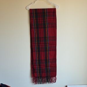 Elegant Red and Black Plaid Scarf